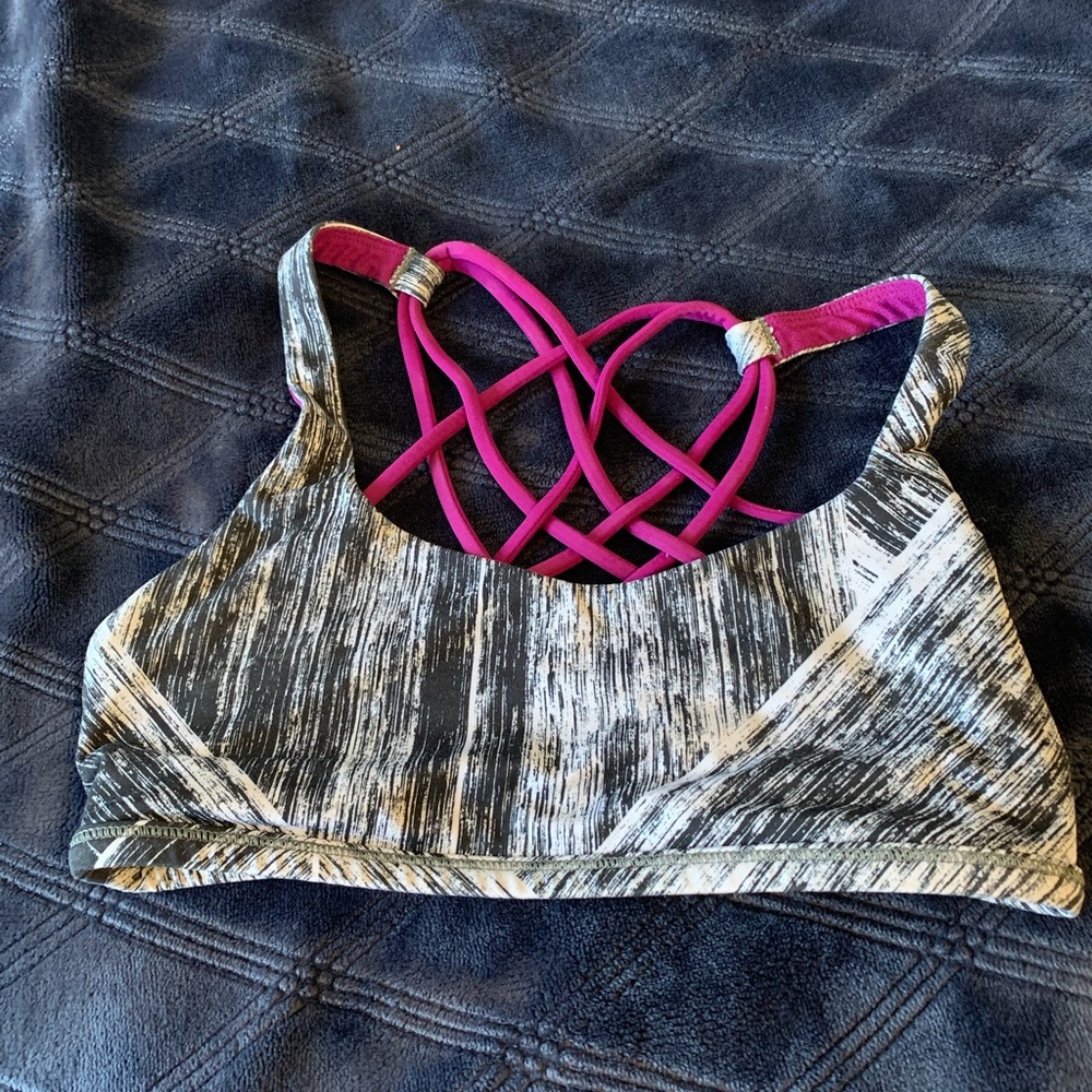 Lulu lemon sports bra